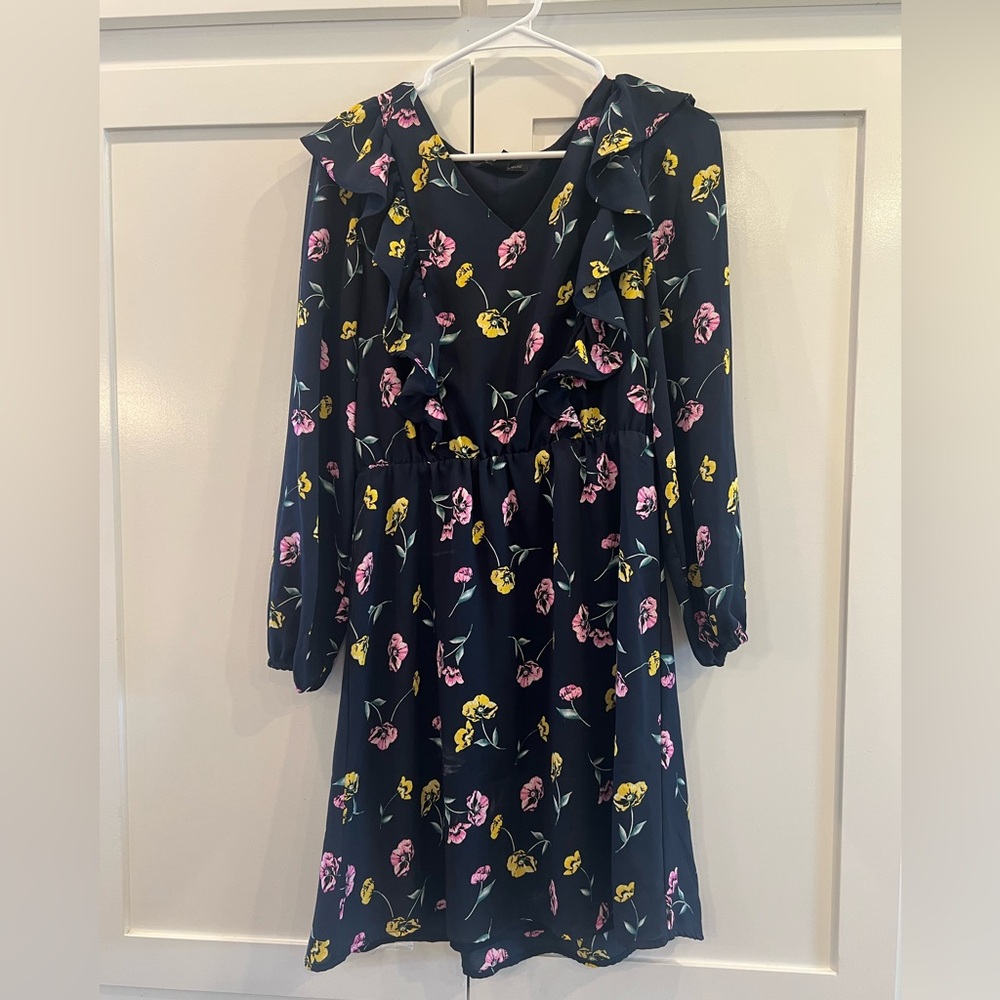 Women’s banana republic, extra small, XS navy dress with pink and yellow flowers